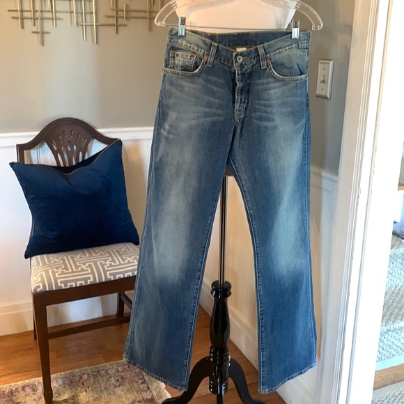 Lucky Brand Denim - Lucky Brand jeans size 4 or 27 Very good condition easy riders inseam 31